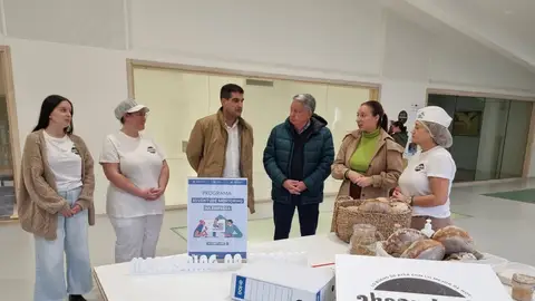 A Xunta facilita estadías de formación a xente moza na panadería Abomigalla A Xunta facilita estadías de formación a xente moza na panadería Abomigalla