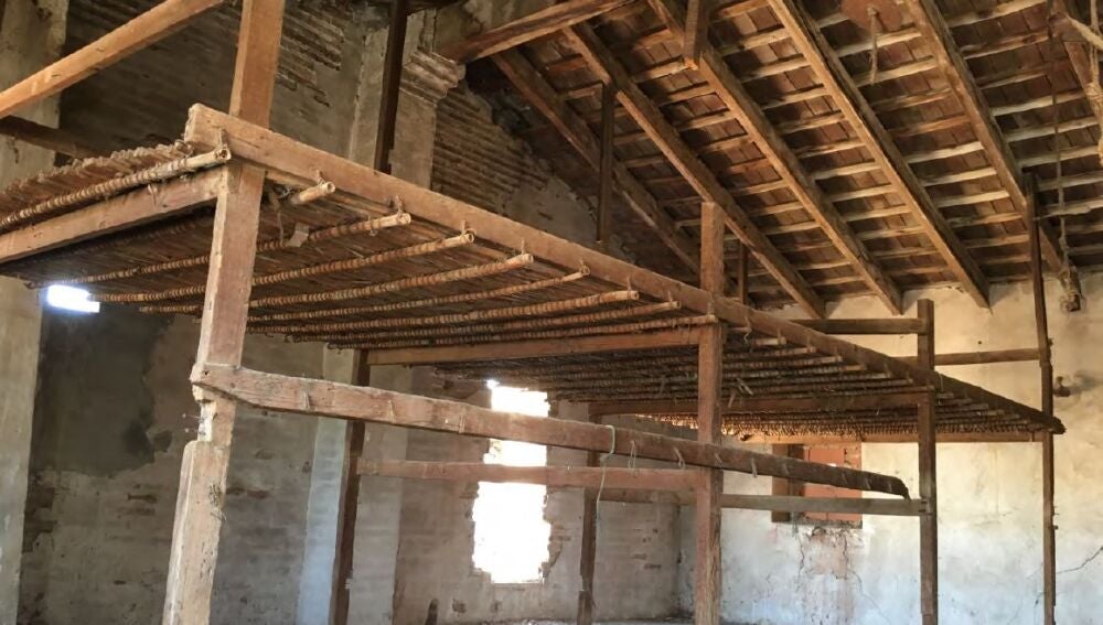 "Llit de cucs" en la Alquería del Rey