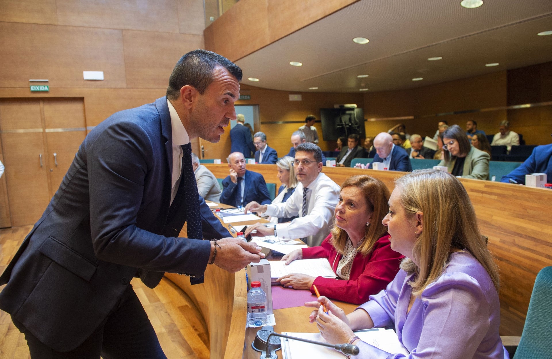 Siete municipios de La Ribera se suman a la Red Contra la Violencia de Género de la Diputació Siete municipios de La Ribera se suman a la Red Contra la Violencia de Género de la Diputació