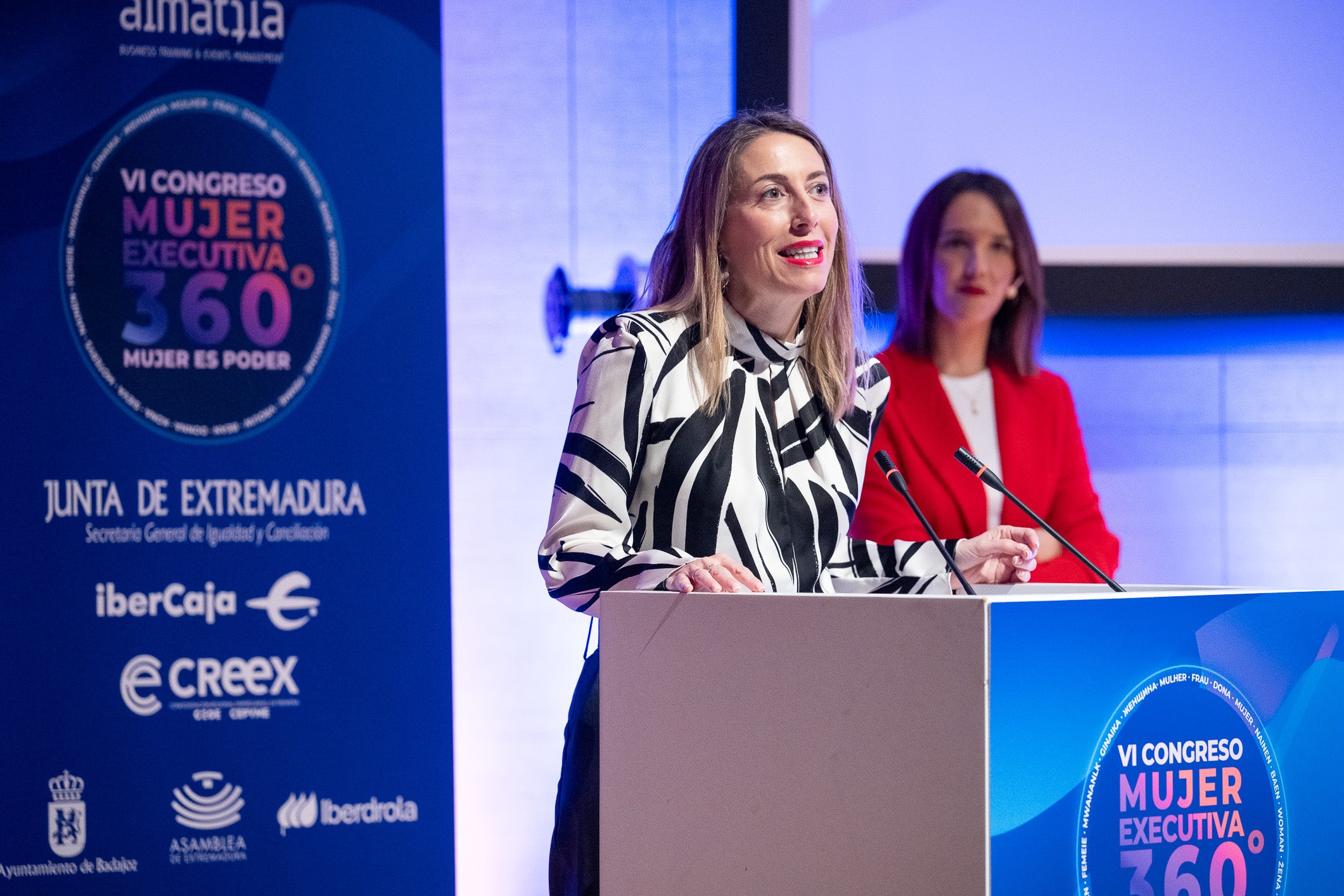 VI Congreso Mujer Executiva 360º Mujer es Poder que se ha celebrado en el edificio siglo XXI con la participación de unos 300 congresistas VI Congreso Mujer Executiva 360º Mujer es Poder que se ha celebrado en el edificio siglo XXI con la participación de unos 300 congresistas