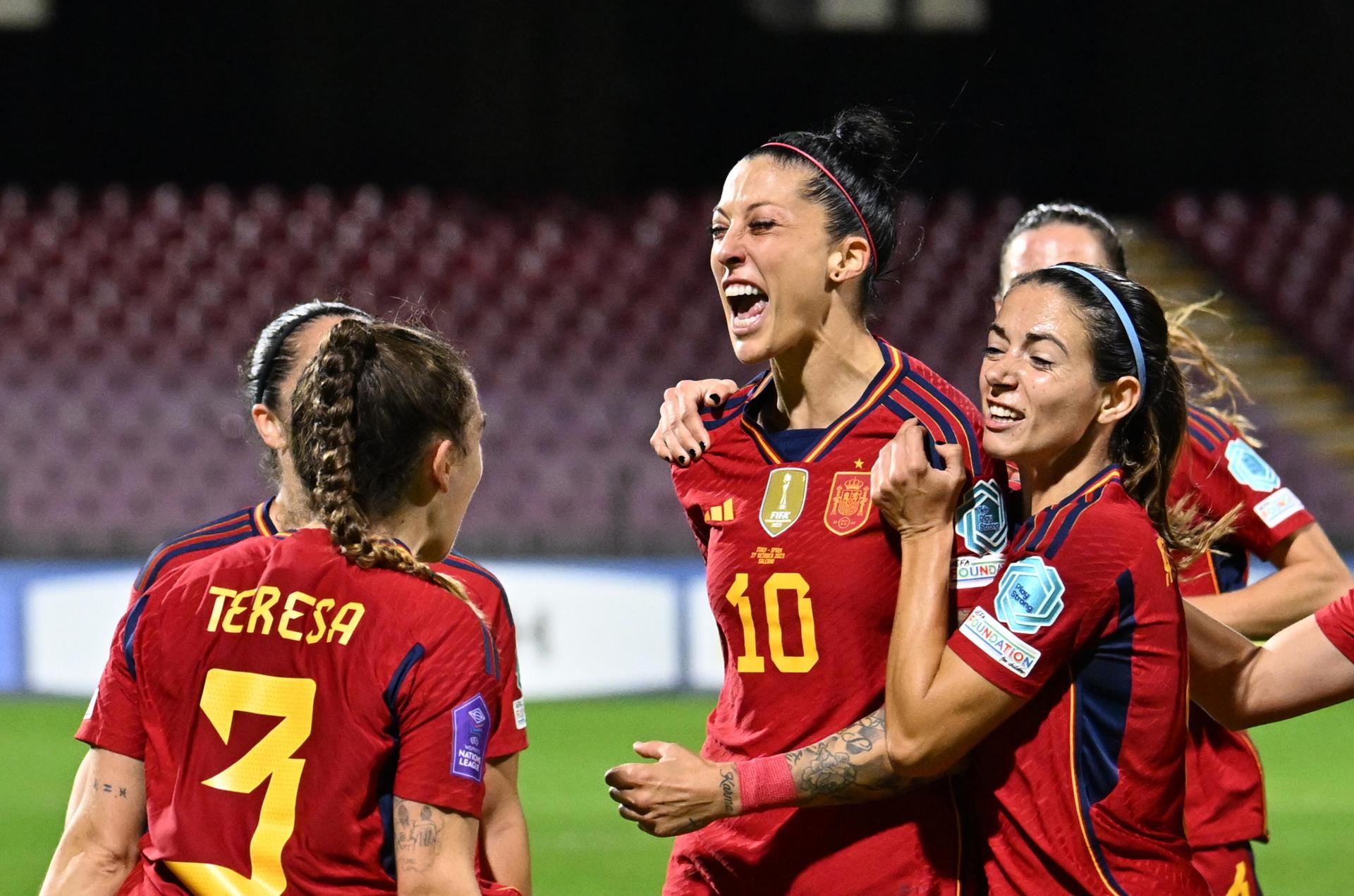 Jenni Hermoso da la victoria a España en su vuelta a la selección Jenni Hermoso da la victoria a España en su vuelta a la selección