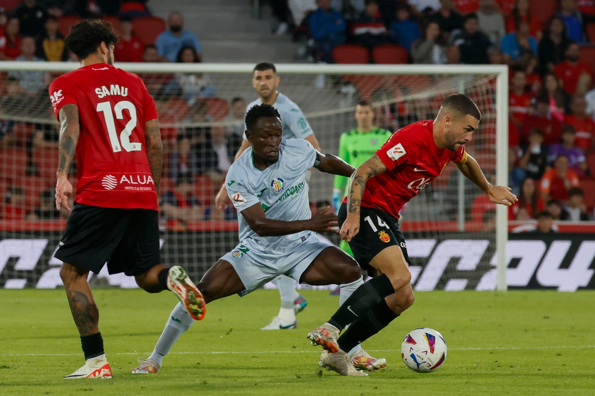 Mallorca y Getafe se anulan en Son Moix Mallorca y Getafe se anulan en Son Moix