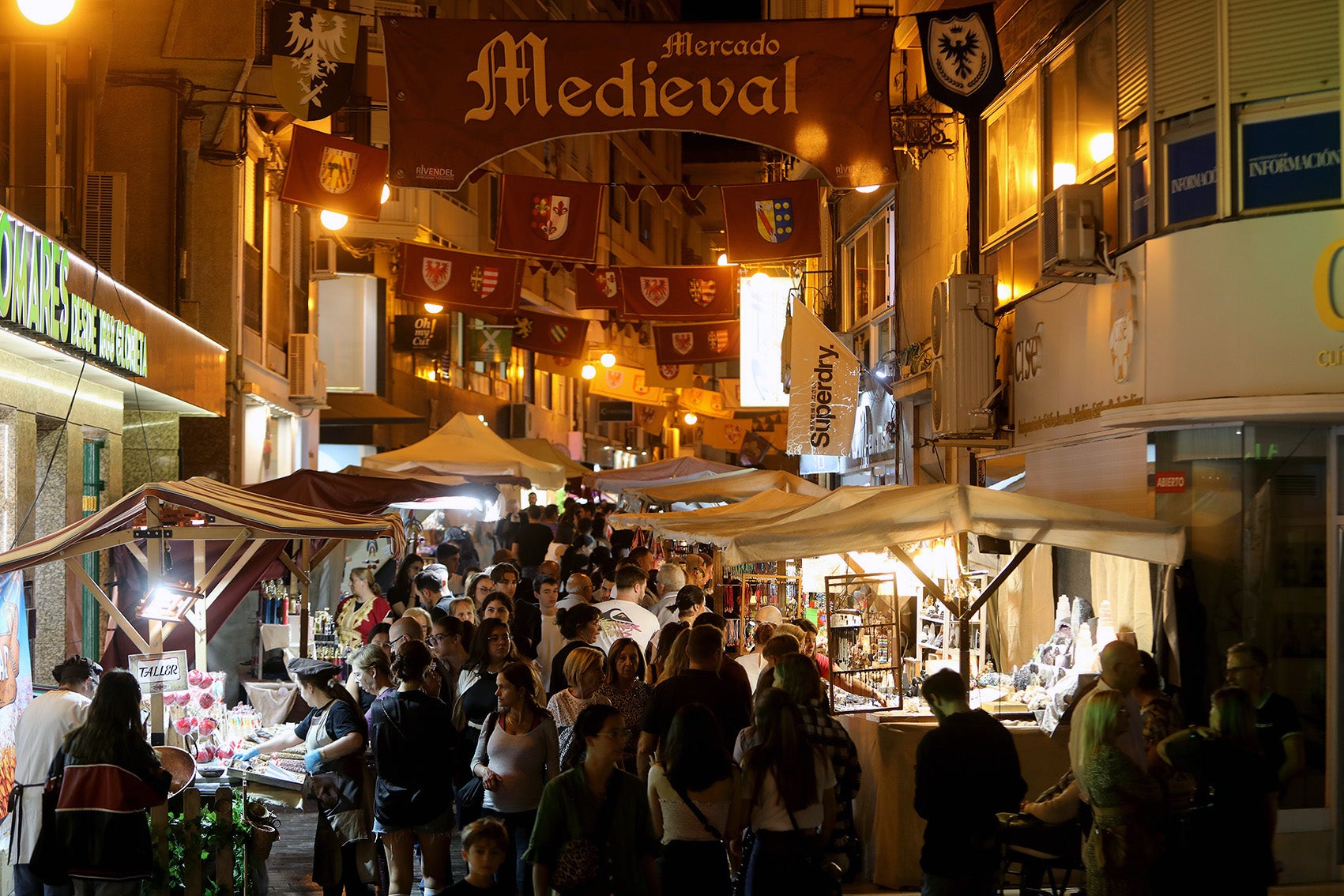 El Festival Medieval llena el último fin de semana de octubre en Elche de espectáculos El Festival Medieval llena el último fin de semana de octubre en Elche de espectáculos