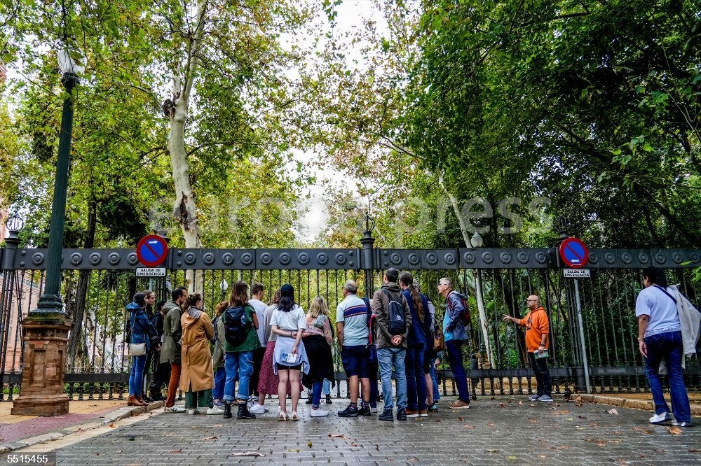 El Parque de María Luisa seguirá cerrado esta semana El Parque de María Luisa seguirá cerrado esta semana