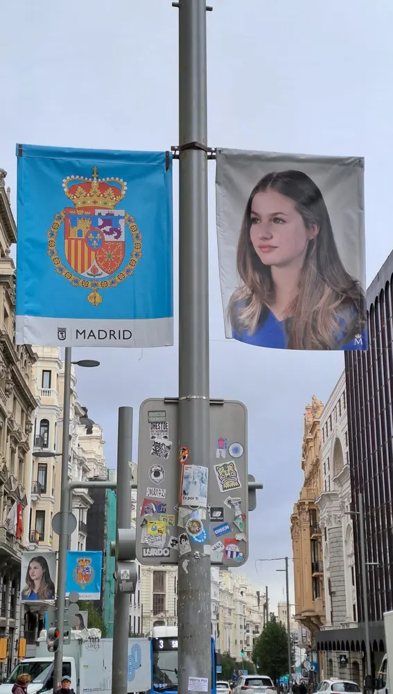 Banderolas de la Princesa Leonor en las calles de Madrid con motivo de la 