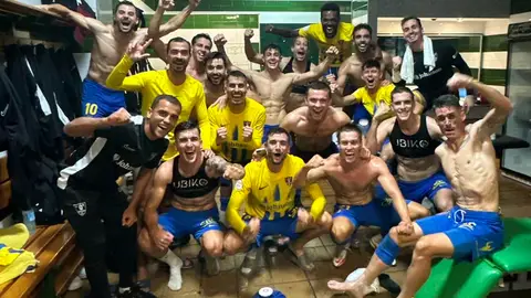 El Orihuela remontó en Sevilla para ganar al Betis B (1-2) y acceder a los puestos de promoción de ascenso Deportes