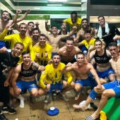 El Orihuela remontó en Sevilla para ganar al Betis B (1-2) y acceder a los puestos de promoción de ascenso 