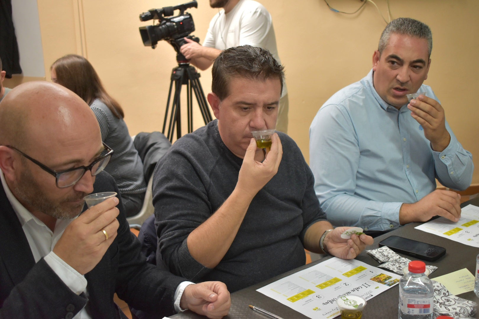 Cabañero anuncia que la Diputación llevará el aceite de oliva de la provincia a la Feria Internacional de Madrid de febrero Cabañero anuncia que la Diputación llevará el aceite de oliva de la provincia a la Feria Internacional de Madrid de febrero