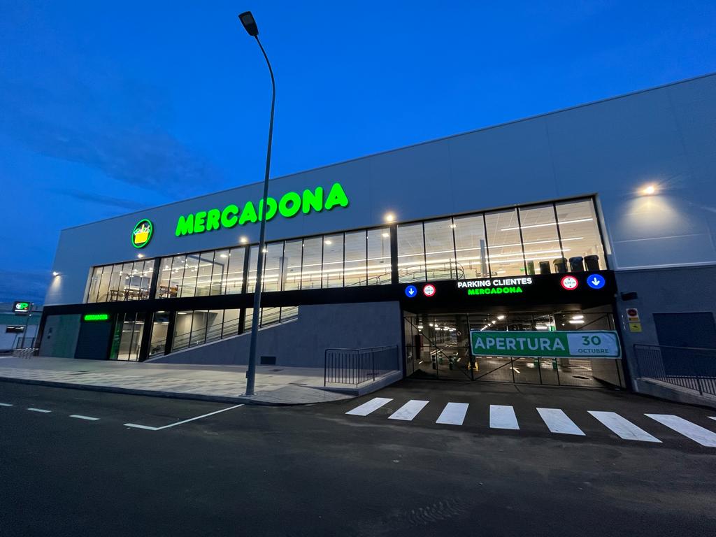 Mercadona inaugura este lunes en Don Benito un establecimiento más "eficiente y sostenible" Mercadona inaugura este lunes en Don Benito un establecimiento más "eficiente y sostenible"