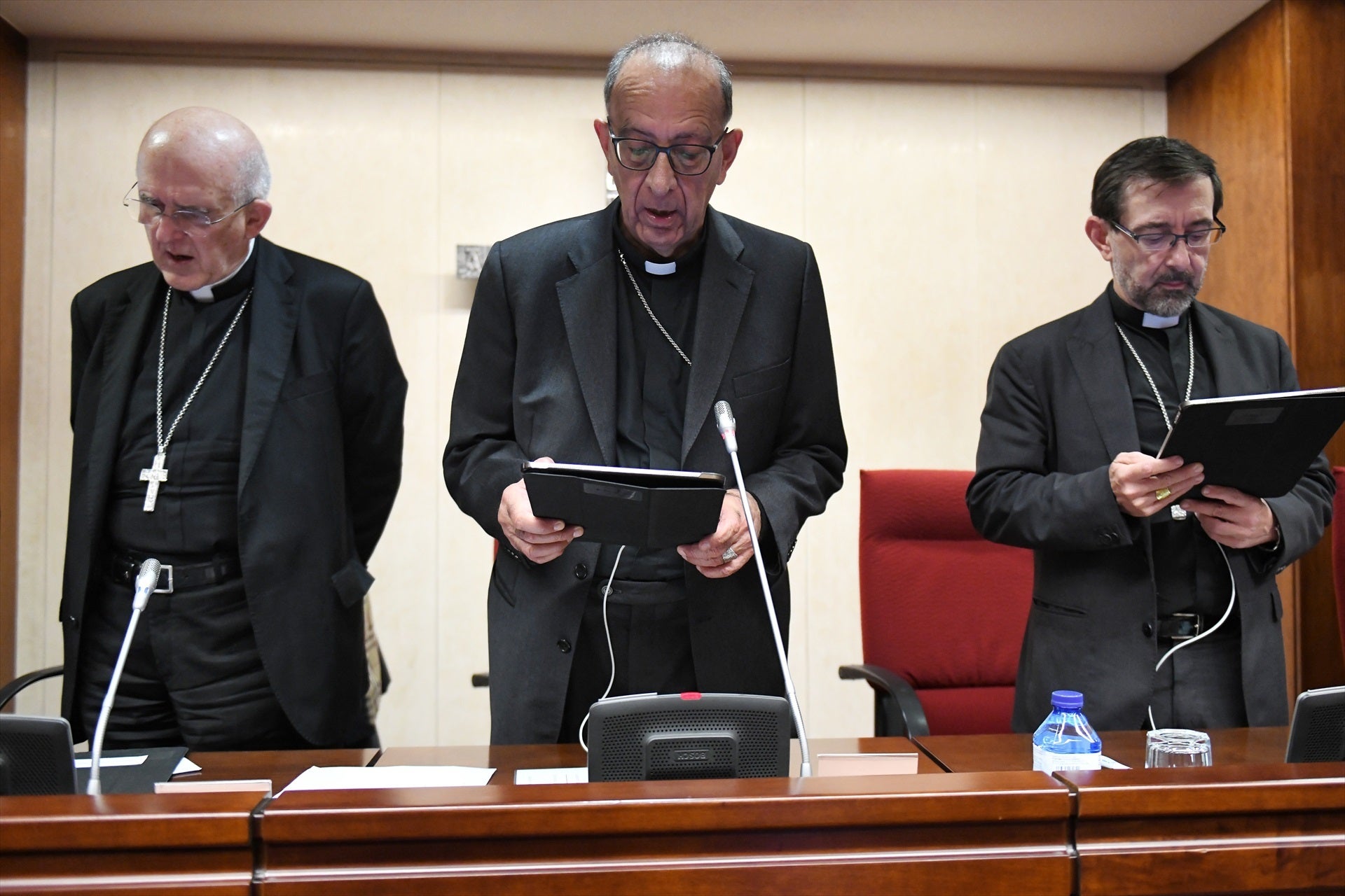 La Conferencia Episcopal afirma que los datos del Defensor del Pueblo sobre los abusos "no representan a los sacerdotes" La Conferencia Episcopal afirma que los datos del Defensor del Pueblo sobre los abusos "no representan a los sacerdotes"