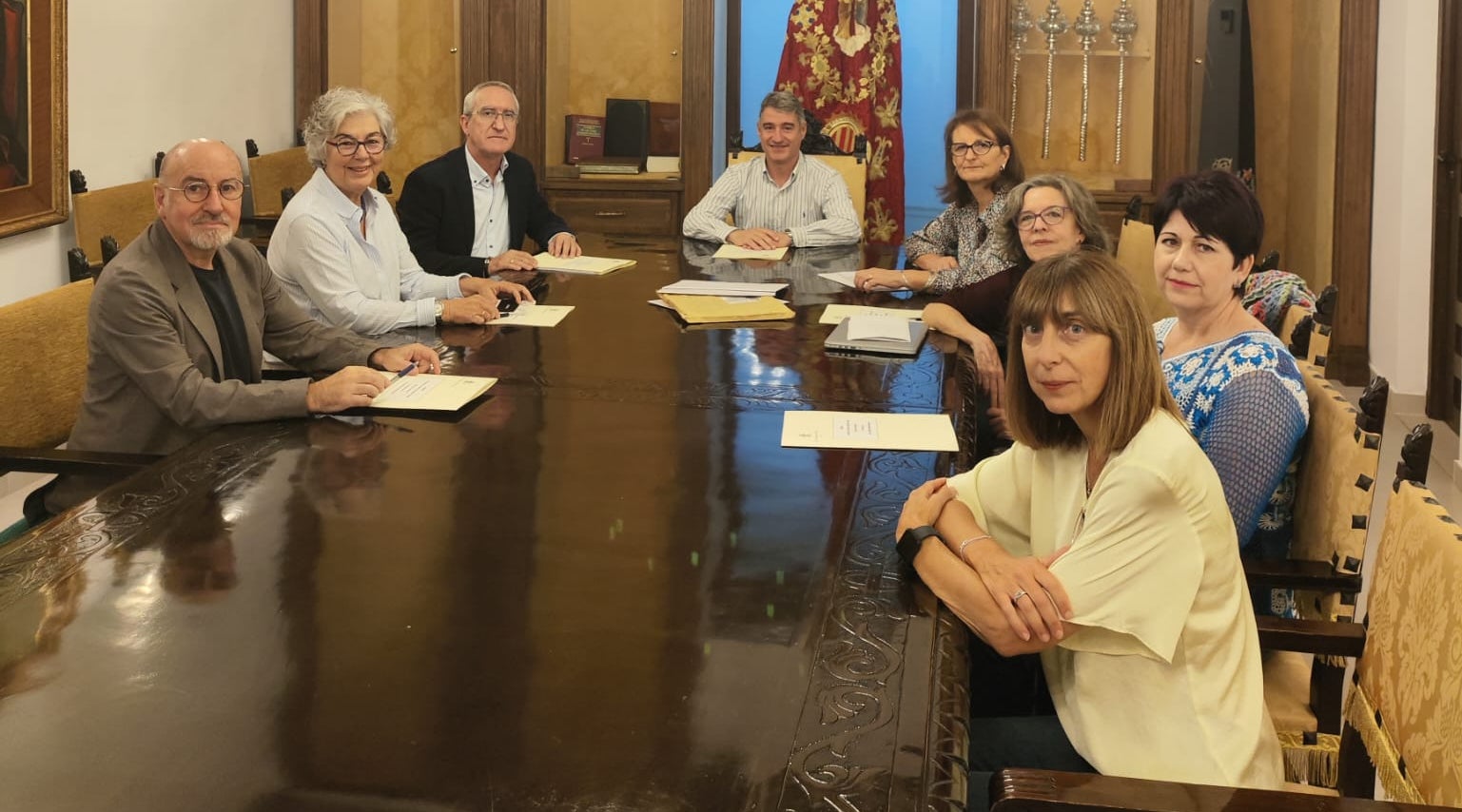Javier González Calero Ródenas gana el XVI Premio Internacional de Poesía para Niñas y Niños 'Ciudad de Orihuela' Javier González Calero Ródenas gana el XVI Premio Internacional de Poesía para Niñas y Niños 'Ciudad de Orihuela'
