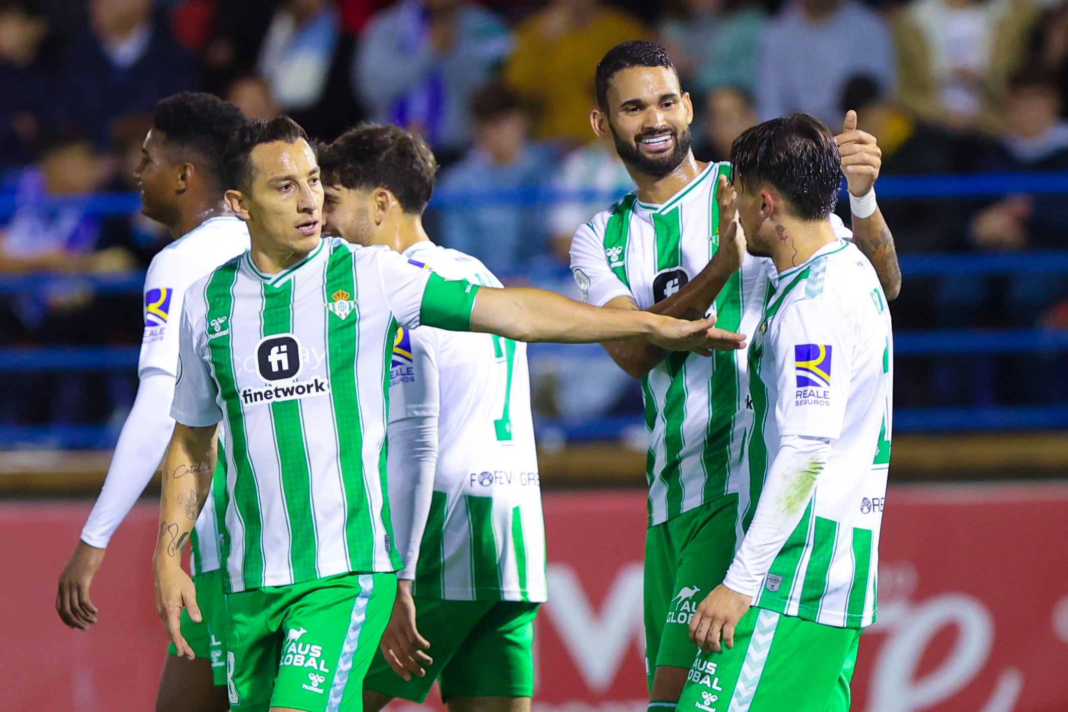 Docena de goles copera para el Betis en Almendralejo Docena de goles copera para el Betis en Almendralejo