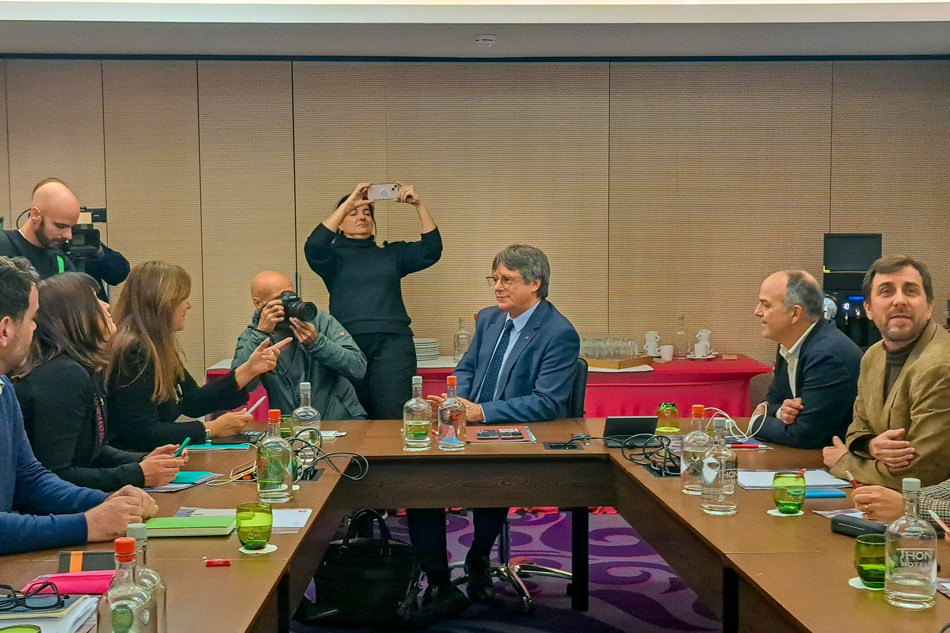 Puigdemont avisa de que Junts no cerrará un acuerdo con el PSOE con "prisas": "Toda precaución es poca" Puigdemont avisa de que Junts no cerrará un acuerdo con el PSOE con "prisas": "Toda precaución es poca"