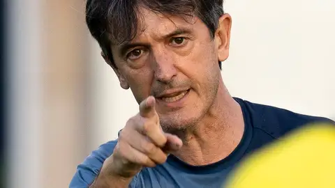 Pacheta dirige un entrenamiento Pacheta dirige un entrenamiento