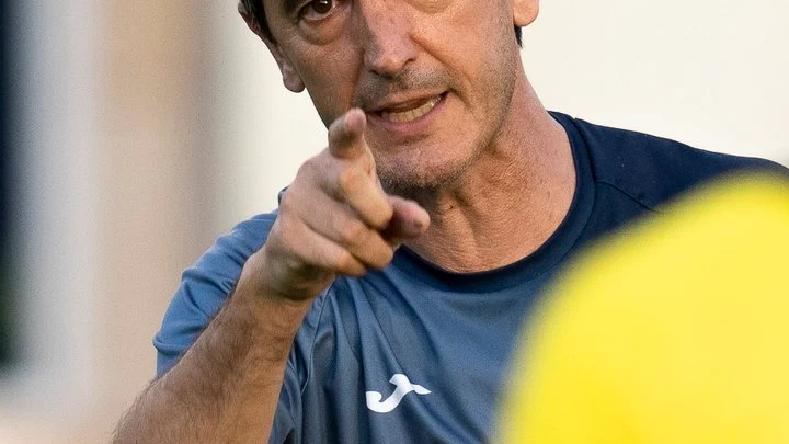 Pacheta dirige un entrenamiento Pacheta dirige un entrenamiento