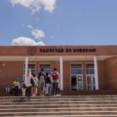 La Facultad de Derecho de la Universidad de Extremadura conmemora su medio siglo de vida con diversas actividades