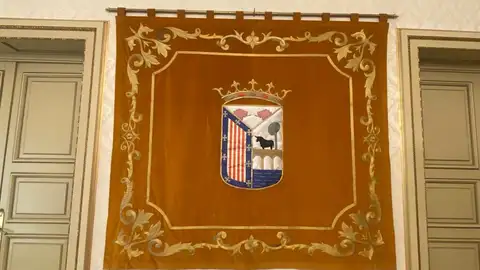 El escudo de la ciudad de Salamanca preside el Salón de Recepciones El escudo de la ciudad de Salamanca preside el Salón de Recepciones