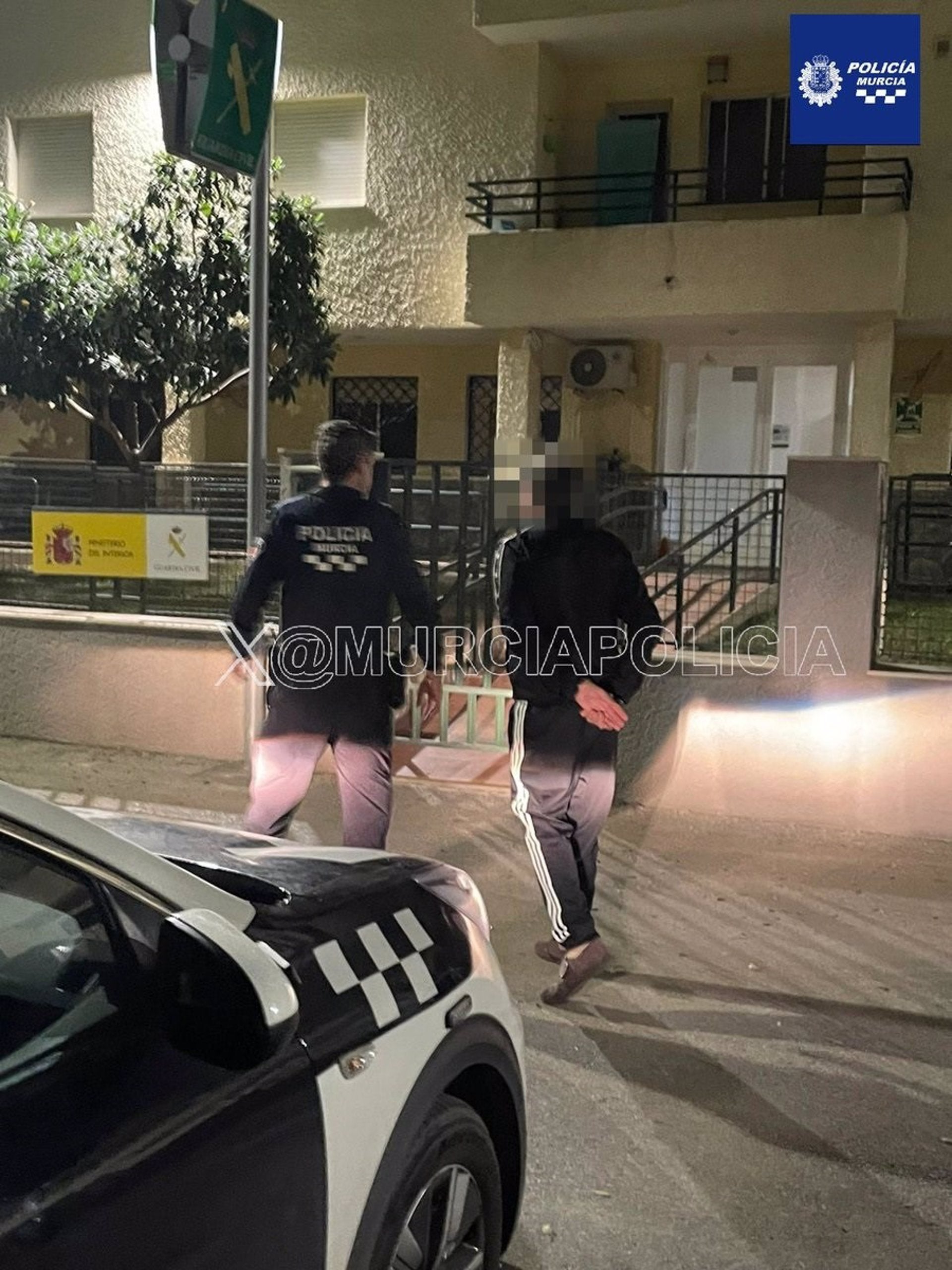 Detenido por apuñalar mortalmente a un hombre de 44 años Detenido por apuñalar mortalmente a un hombre de 44 años