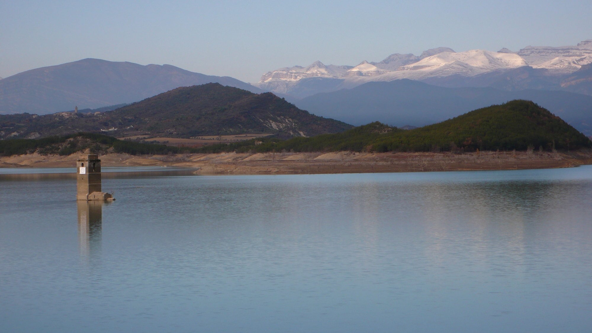 Las lluvias multiplican por cuatro el embalse de Mediano en Huesca Las lluvias multiplican por cuatro el embalse de Mediano en Huesca