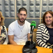 Nuria Carbó, Óscar Jiménez y María José López, de Servicios Sociales y Pueblo Unido Cultura Gitana Nuria Carbó, Óscar Jiménez y María José López, de Servicios Sociales y Pueblo Unido Cultura Gitana