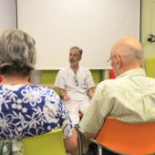 Dos usuaris del centre de dia de l'Associació de Familiars d'Alzheimer
