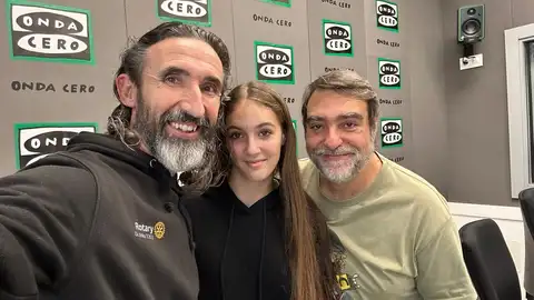 Violeta Díaz y Juan José González con Antonio García Sancho Violeta Díaz y Juan José González con Antonio García Sancho