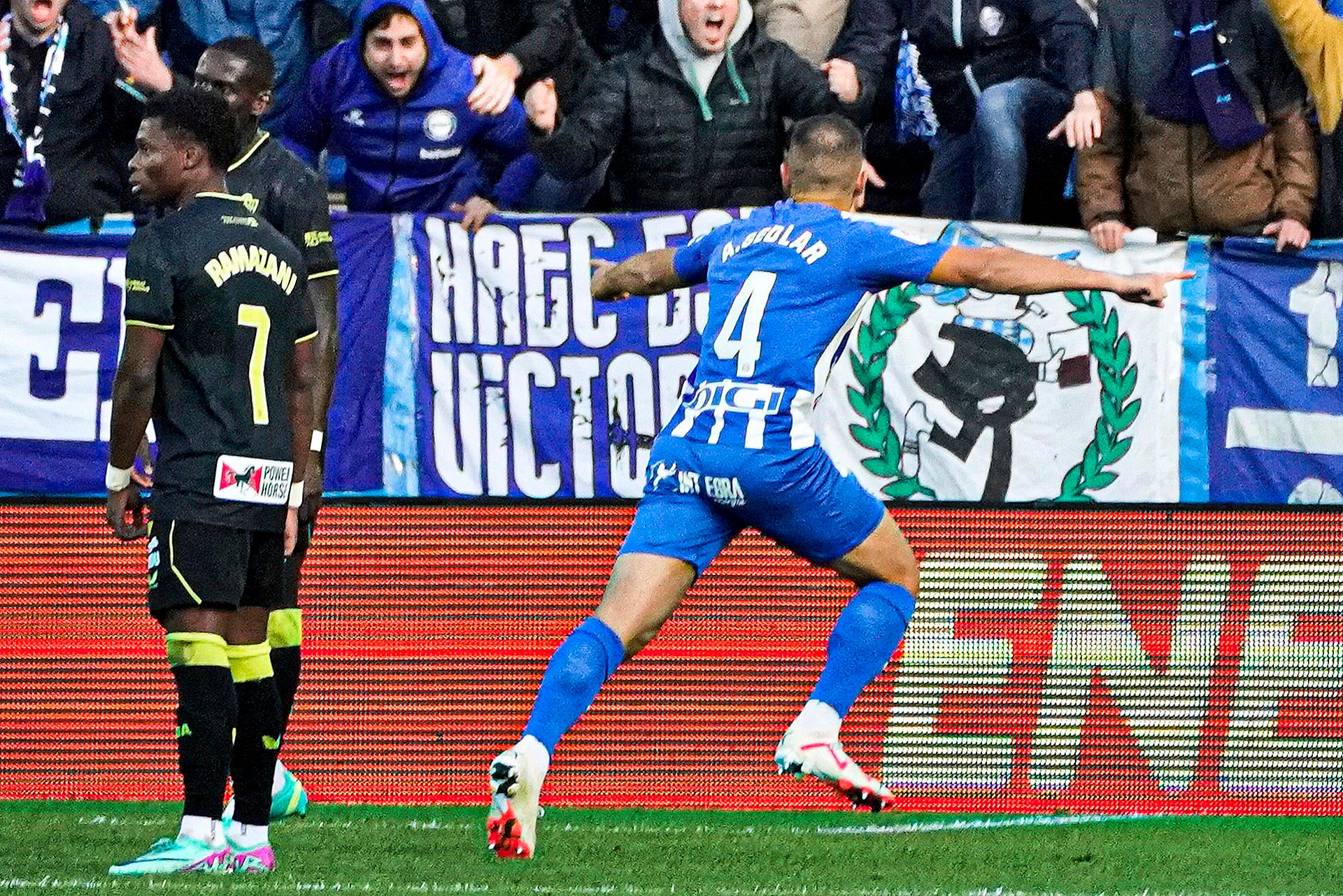 El Alavés confirma sus buenas sensaciones ante el Almería El Alavés confirma sus buenas sensaciones ante el Almería