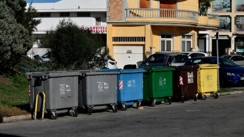 Contenedores donde fue encontrado un beb&eacute; abandonado en Manacor