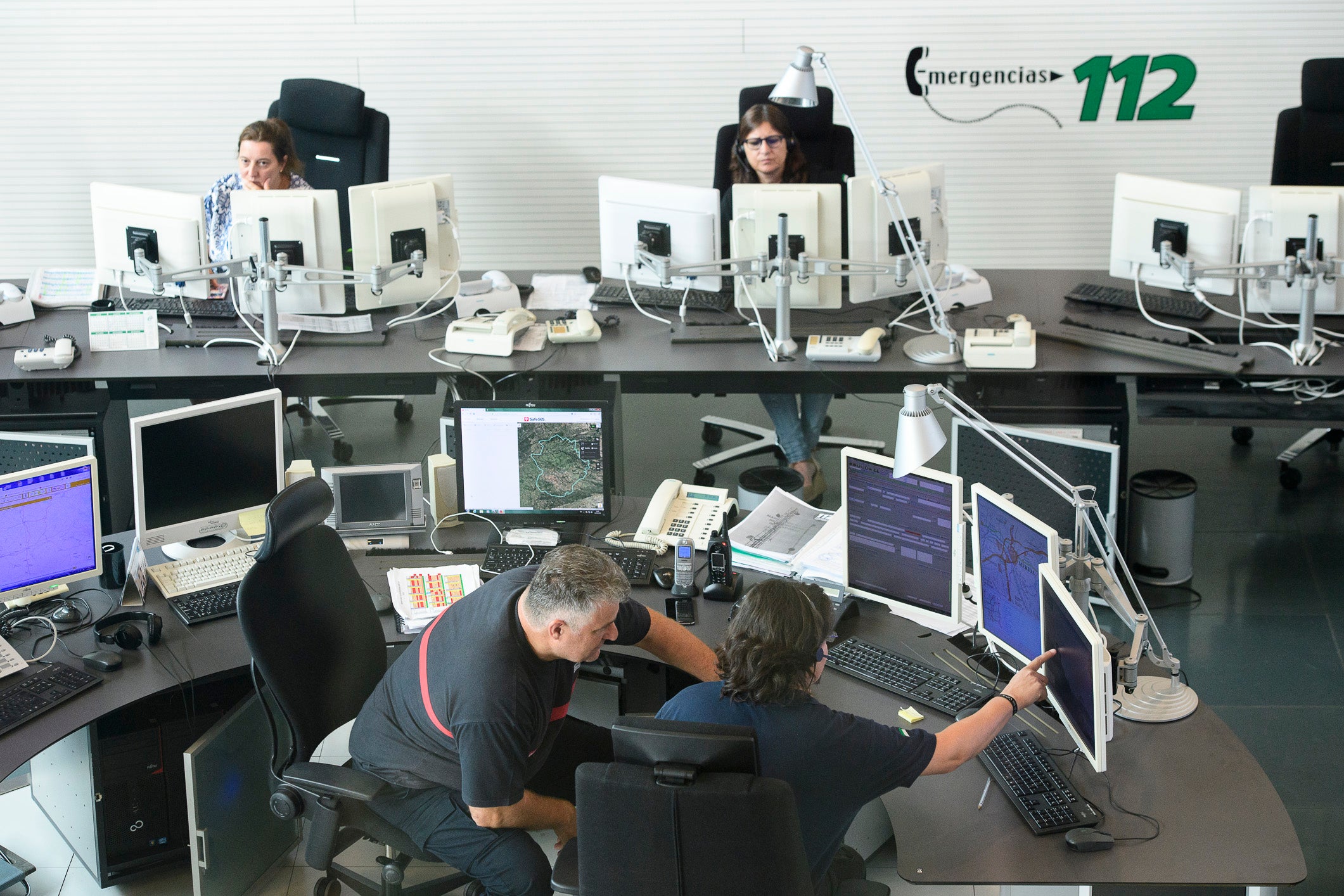 El 112 de Extremadura cumple 24 años con más de 17 millones de llamadas atendidas durante su existencia El 112 de Extremadura cumple 24 años con más de 17 millones de llamadas atendidas durante su existencia
