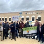 Centenares de ciudadanos reivindicaban en 8 localidades extremeñas este sábado la reapertura del tren Ruta de la Plata 