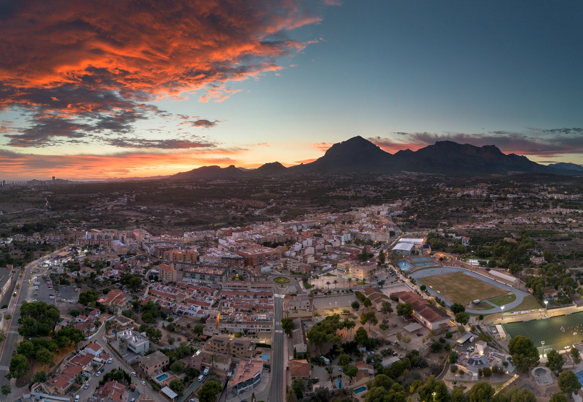 L’Alfàs constituye el Consejo Municipal de Turismo L’Alfàs constituye el Consejo Municipal de Turismo