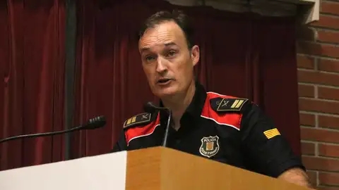 El comissari en cap dels Mossos d'Esquadra, Eduard Sallent, durant la inauguració d'unes jornades sobre delinqüència i criptomonedes El comissari en cap dels Mossos d'Esquadra, Eduard Sallent, durant la inauguració d'unes jornades sobre delinqüència i criptomonedes