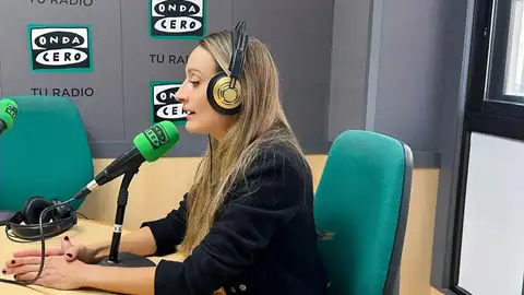 La doctora Esther Sánchez, en los estudios de Onda Cero Elche-Comarcas del Vinalopó. La doctora Esther Sánchez, en los estudios de Onda Cero Elche-Comarcas del Vinalopó.