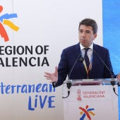 Mazón afirma que no le gustan las protestas ante la sede de partidos pero entiende que "la gente esté muy indignada"