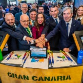 Representantes del Gobierno de Canarias y del Cabildo de Gran Canaria en la WTM de Londres 2023