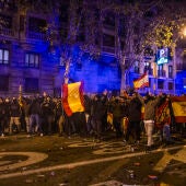 Altercados tras la manifestación convocada contra la amnistía frente a la sede del PSOE en Ferraz, en Madrid.
