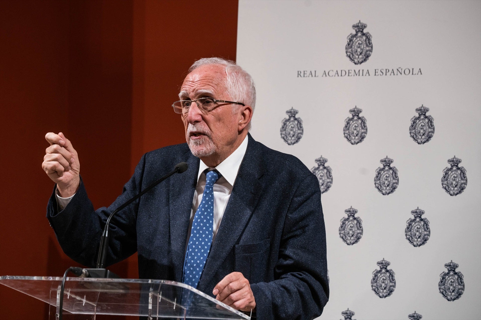 La Diputación de León propone la medalla de oro para el escritor Luis Mateo Díez La Diputación de León propone la medalla de oro para el escritor Luis Mateo Díez
