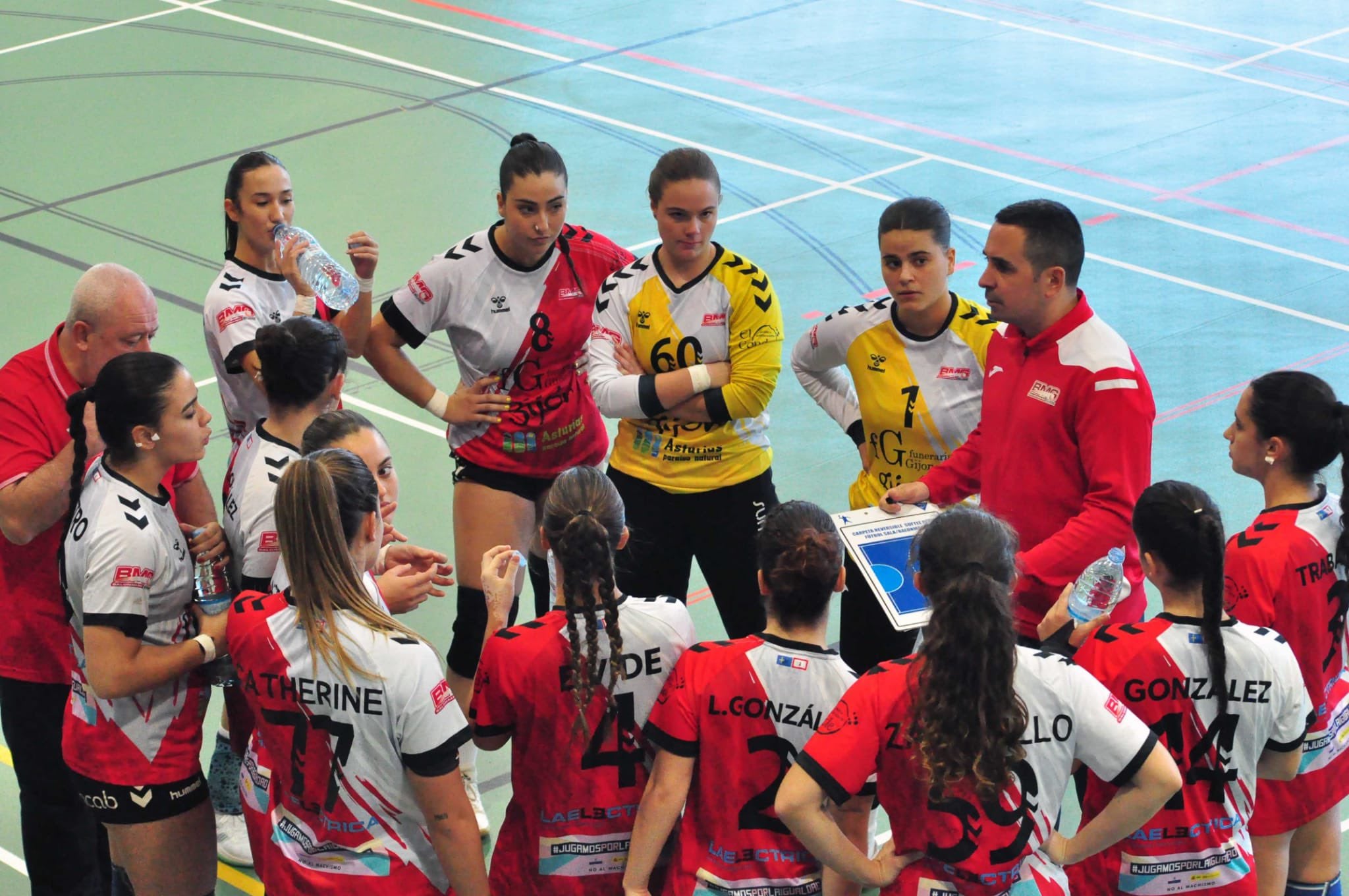 Gijón se impone en el derbi de Plata Gijón se impone en el derbi de Plata