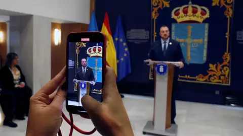 Rueda de prensa de Adrián Barbón. Rueda de prensa de Adrián Barbón