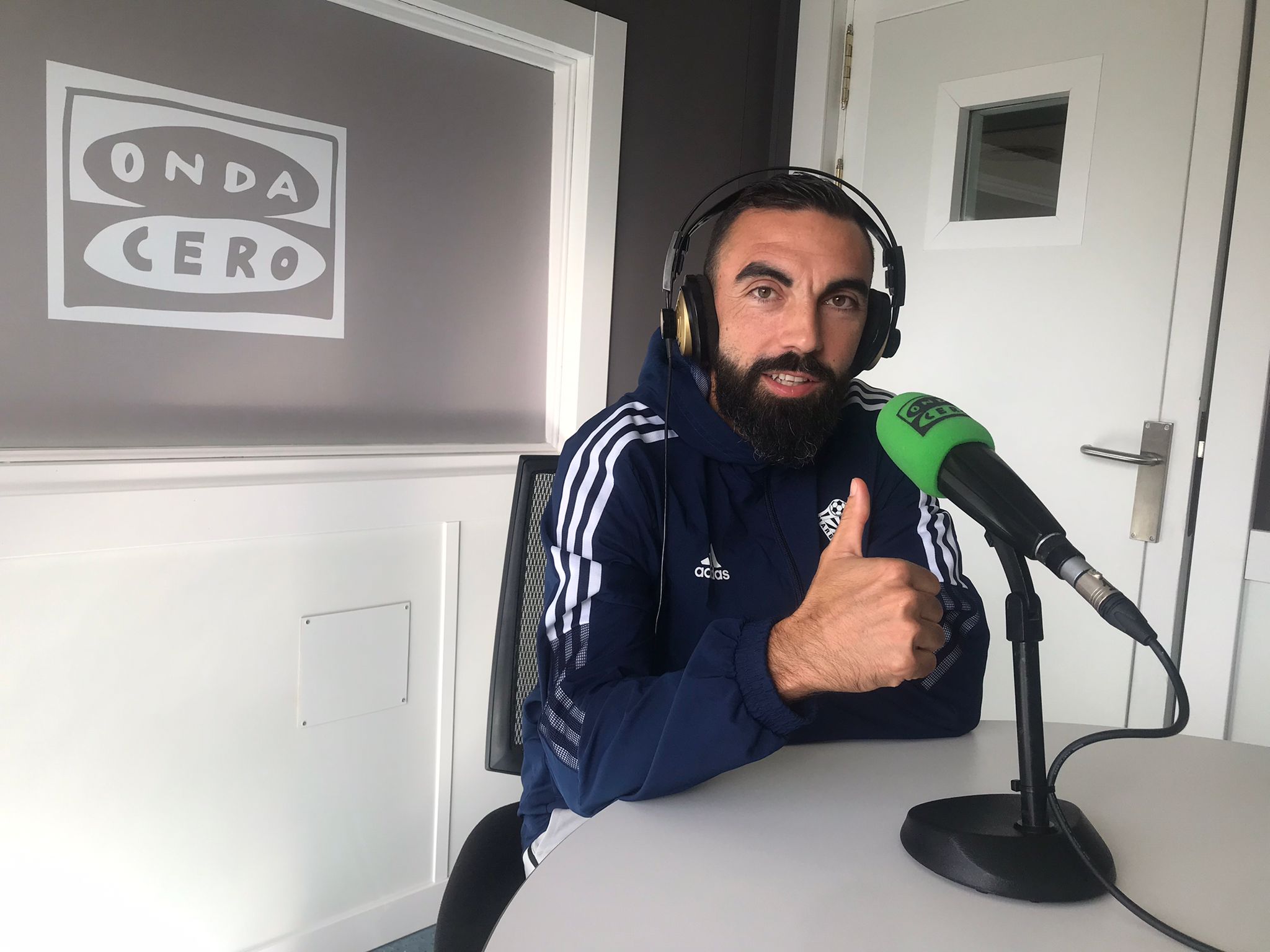 Carlos de Lerma, del terreno a los banquillos para mantener al Marbella en lo más alto Carlos de Lerma, del terreno a los banquillos para mantener al Marbella en lo más alto