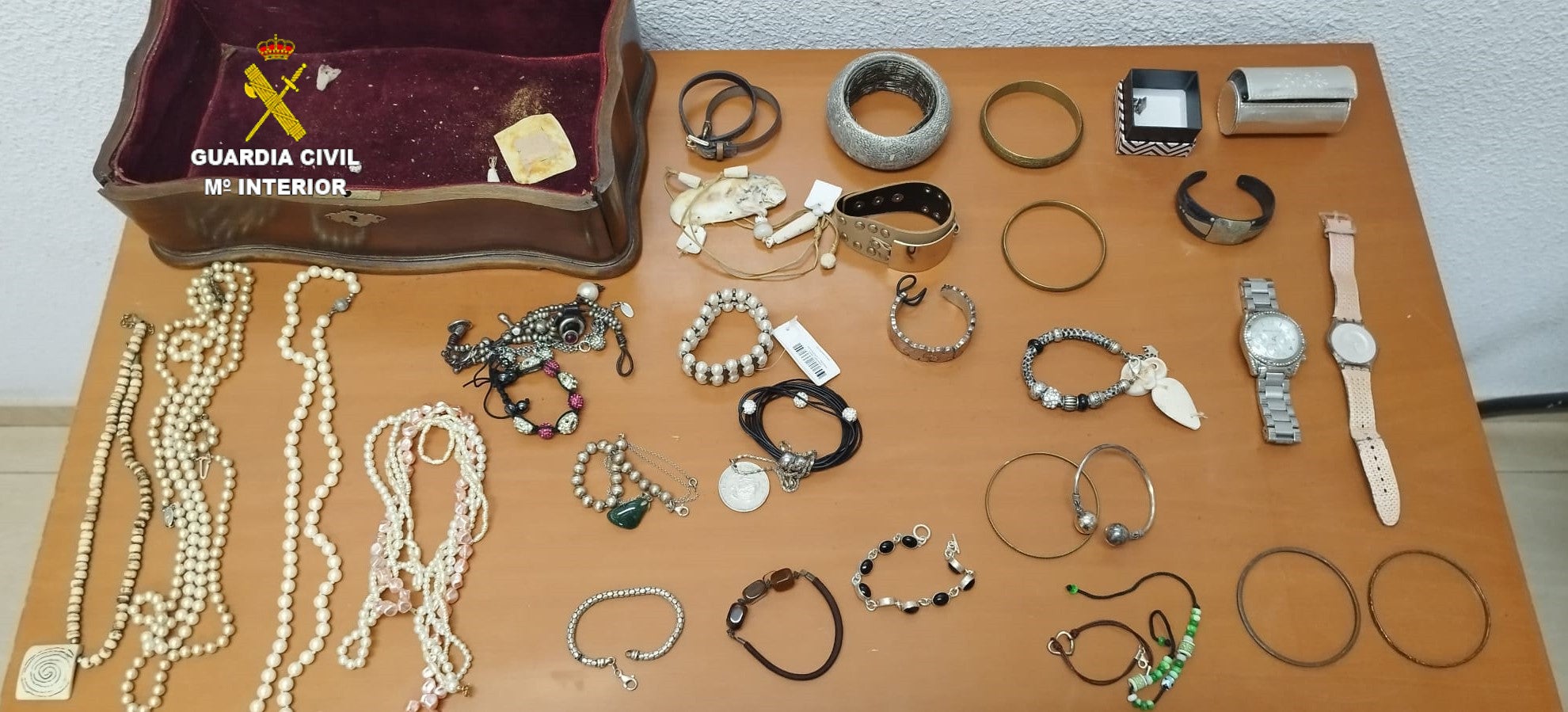 Pillado "in fraganti" un ladrón en Peñíscola Pillado "in fraganti" un ladrón en Peñíscola