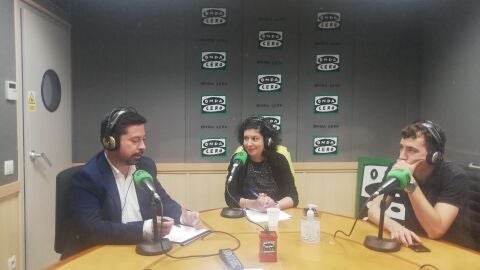 De derecha a izquierda, Jos&eacute; Antonio Casablanca, Javier Liso y Silvia Gonz&aacute;lez
