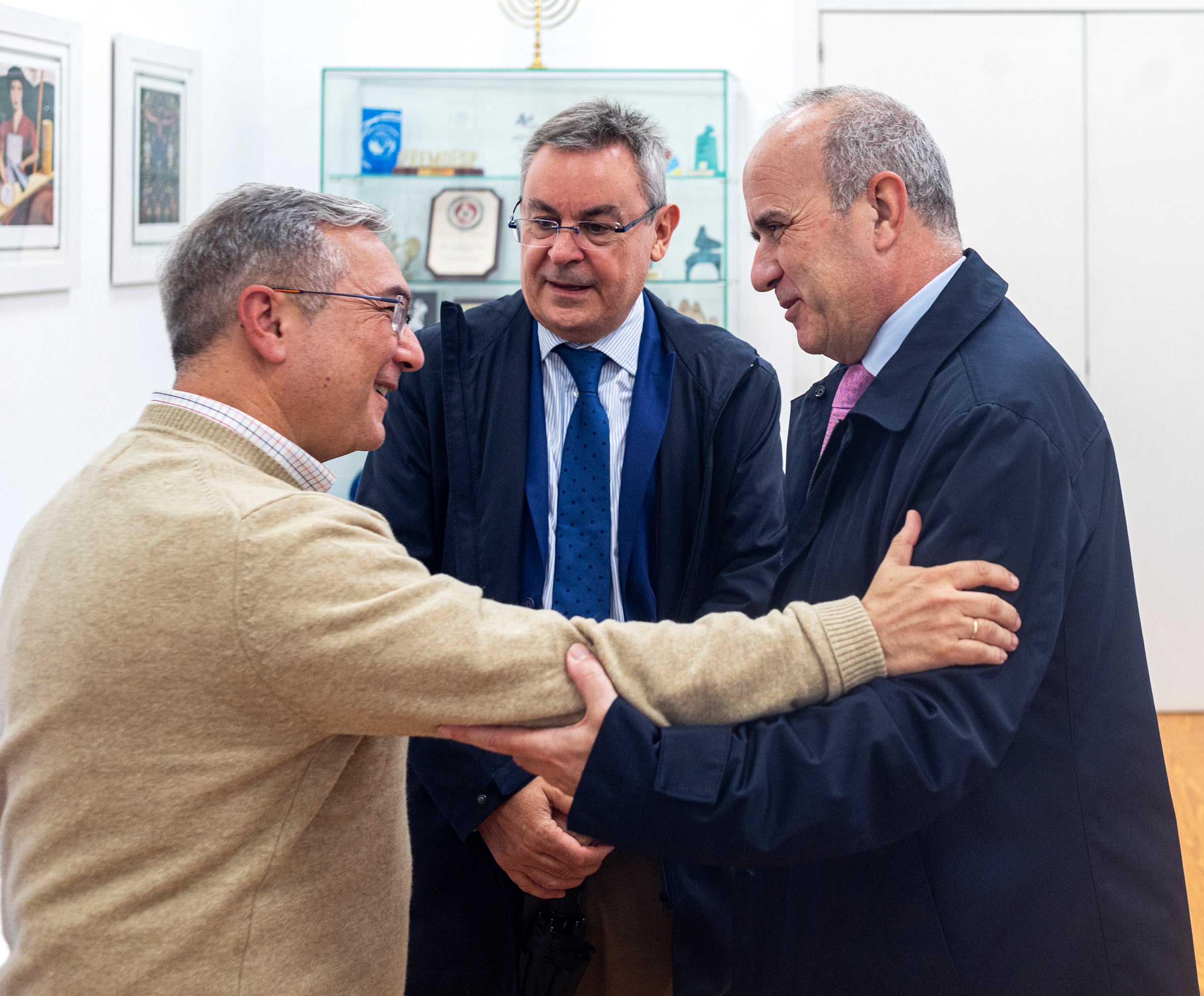 Luis Menor compromete “con total convicción” o apoio firme da Deputación á UNED Luis Menor compromete “con total convicción” o apoio firme da Deputación á UNED