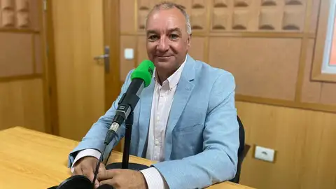 Luis Campos | Portavoz de Nueva Canarias BC en el Parlamento de Canarias Luis Campos | Portavoz de Nueva Canarias BC en el Parlamento de Canarias