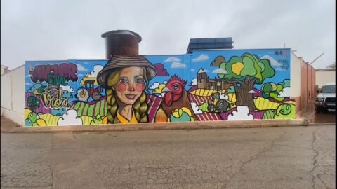 Mural en homenaje a la Mujer en el Entorno Rural