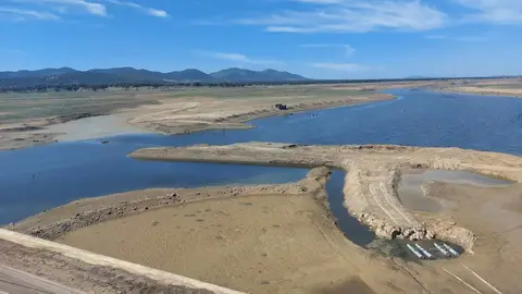 Embalse de Sierra Boyera visto desde la presa, en el Norte de Córdoba, en el pasado mes Embalse de Sierra Boyera visto desde la presa, en el Norte de Córdoba, en el pasado mes