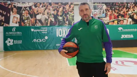 Ibon Navarro, entrenador de Unicaja Ibon Navarro, entrenador de Unicaja