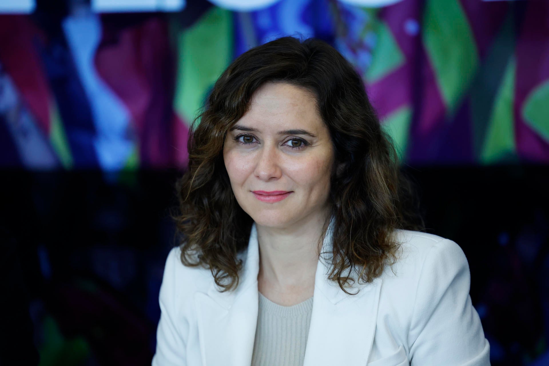 Ayuso modificará de urgencia las leyes trans y LGTBI de la Comunidad de Madrid Ayuso modificará de urgencia las leyes trans y LGTBI de la Comunidad de Madrid