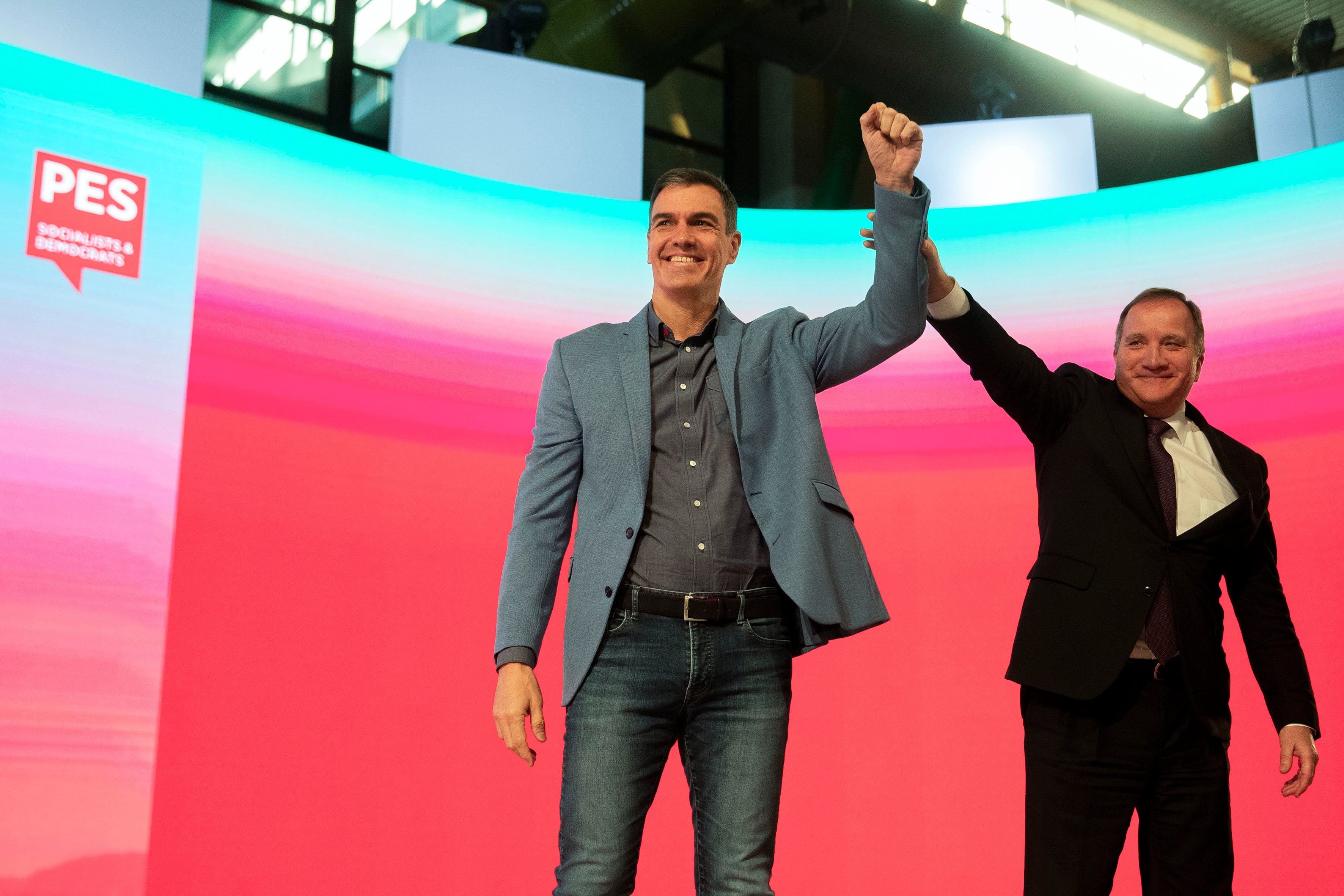 Sánchez pide al PP "cordura" y asegura que gobernará para todos los españoles Sánchez pide al PP "cordura" y asegura que gobernará para todos los españoles