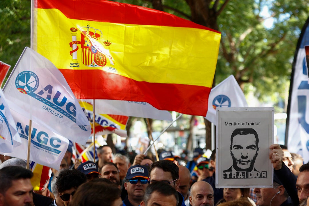 Quines implicacions tenen les manifestacions en contra de l'amnistia? Quines implicacions tenen les manifestacions en contra de l'amnistia?